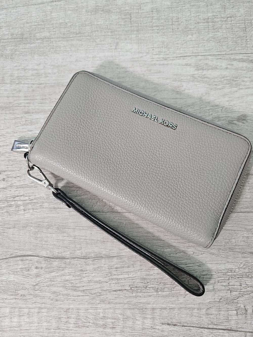 Michael Kors Grey Pebbled Leather Zip Around Wristlet Wallet